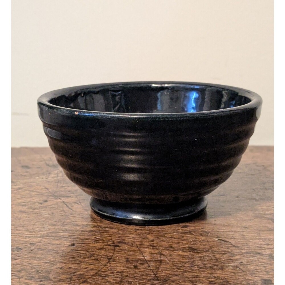 Vintage Ringware Black Footed Bowl 4.5" Beehive * Rare color*